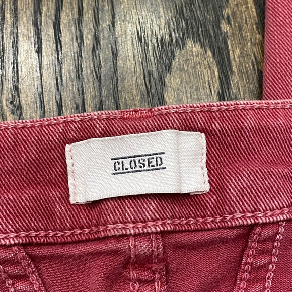 Closed Red Denim Frayed Hem Jeans - Picture 11 of 16